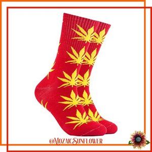 🧦 3 for $20🧦 NEW PLANTLIFE RED AND YELLOW LEAF CREW SOCKS